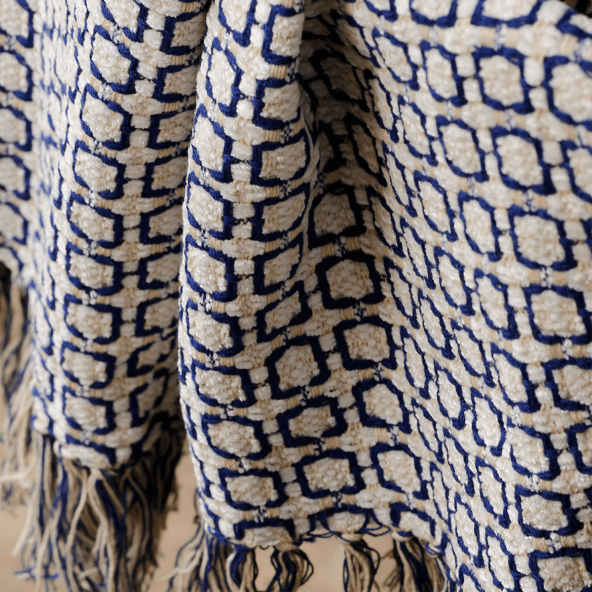 white blue cotton throws